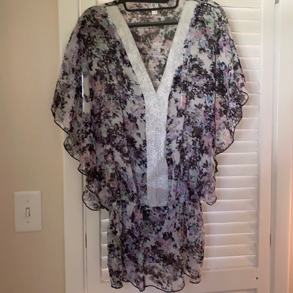 Beautiful Badgley Mischa cover up - great condition only worn twice.